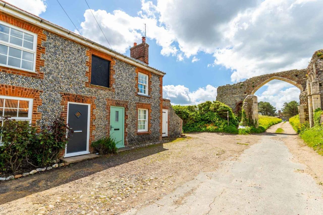 Abbey Farm Cottages Bacton  Exterior foto